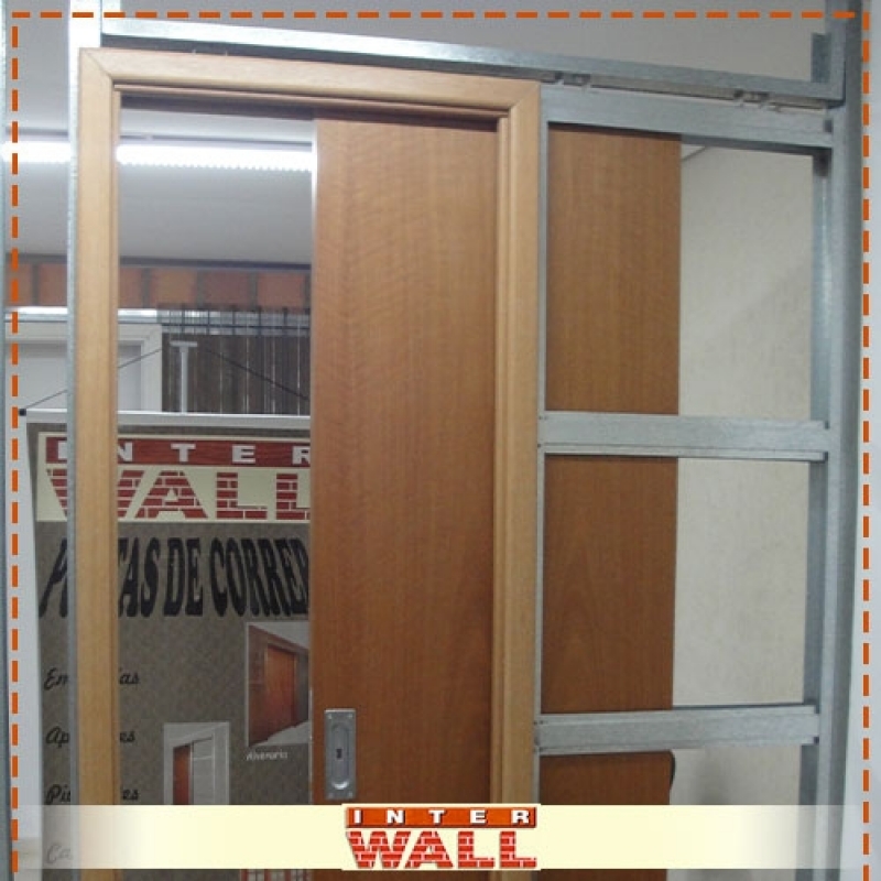 Porta de Correr Embutida para Parede em Drywall Valor Vargem Grande Paulista - Porta de Correr Embutida Drywall na Parede